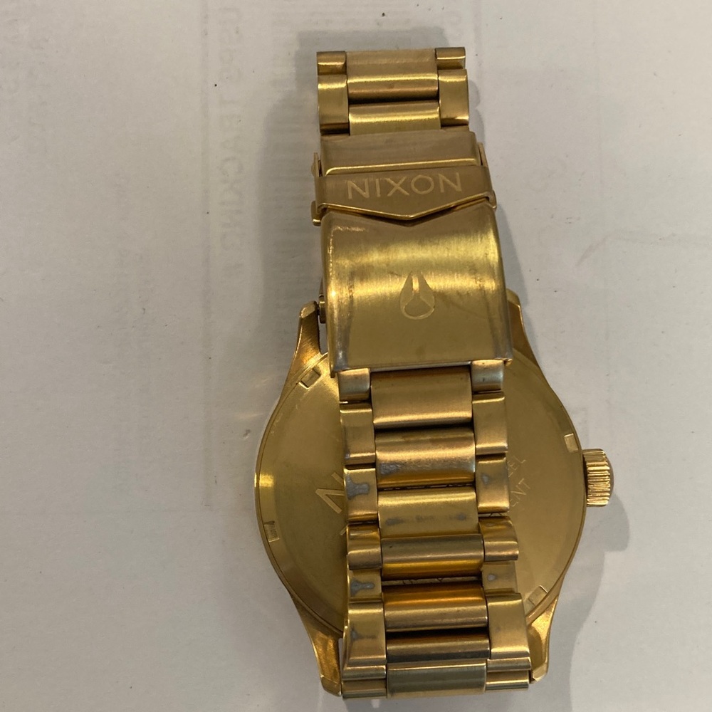 Nixon Sentry SS, gold tones, metal bracelet, new battery, spare links - Picture 8 of 11